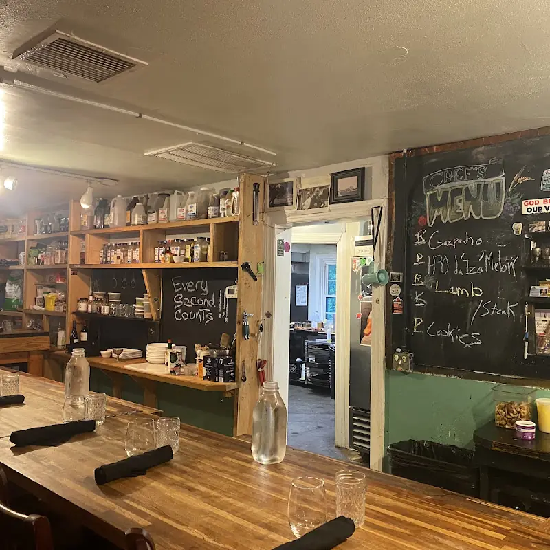 R Kitchen