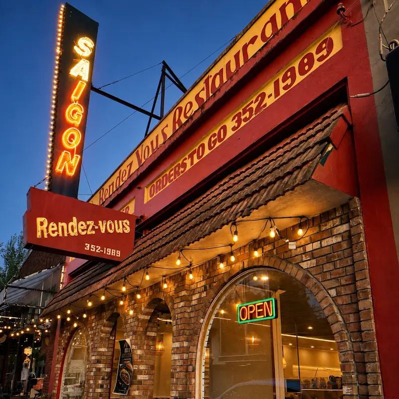 Saigon Rendezvous - Phat Viet Kitchen & Bar