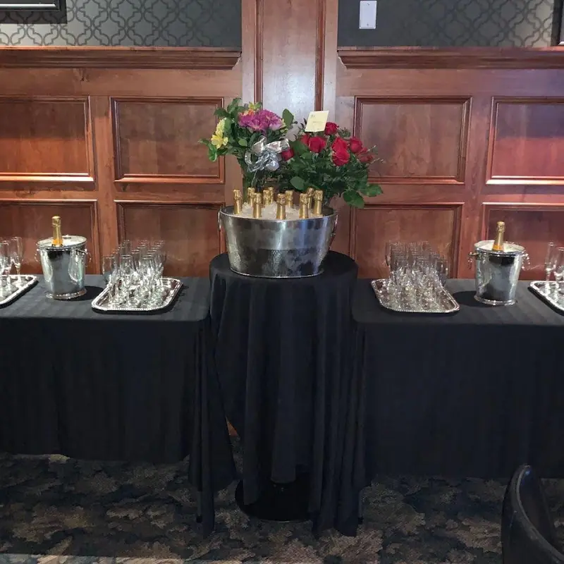 St James Cocktail Lounge