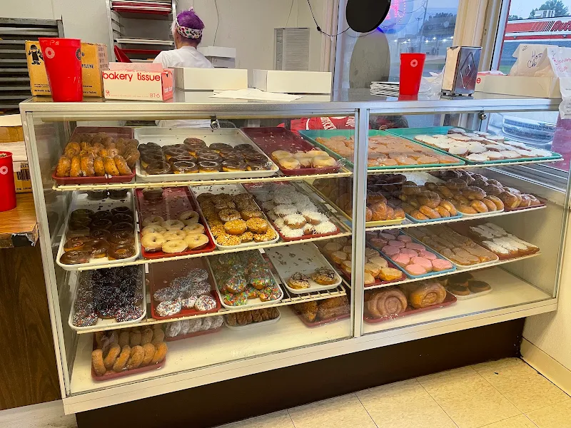Red's Donut Shop
