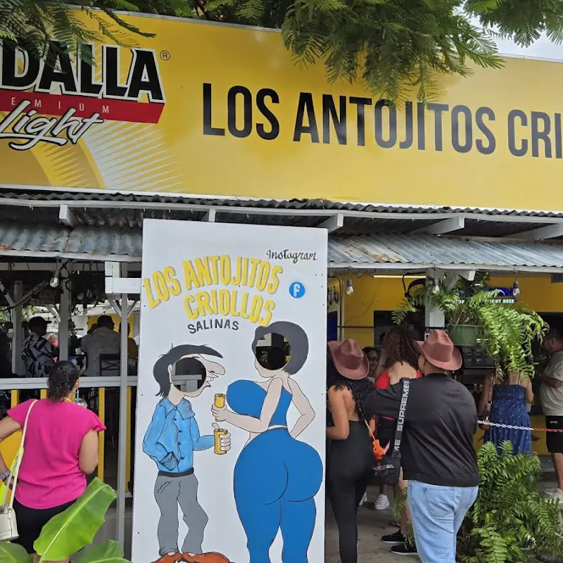 Los Antojitos Criollos