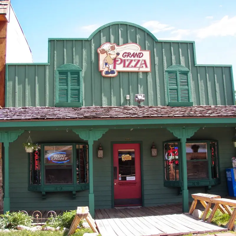 Grand Pizza