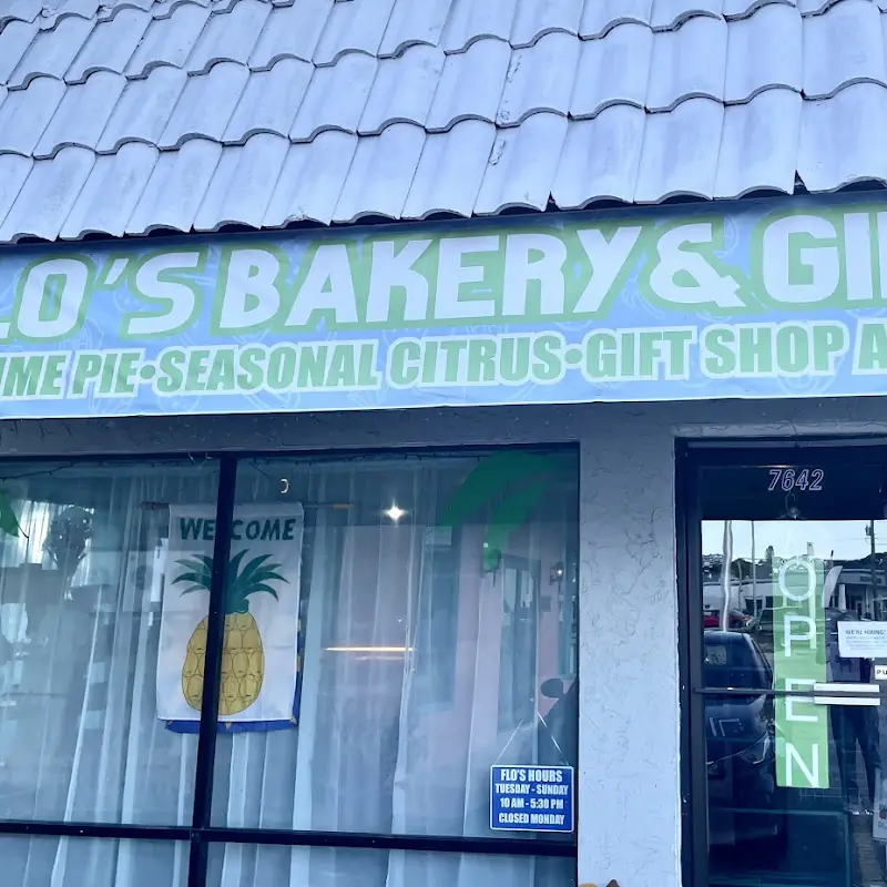Flo's Bakery & Gifts