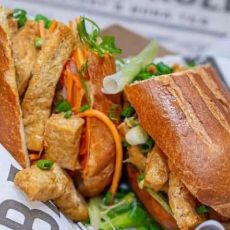Banh Mi & Roll Kitchen