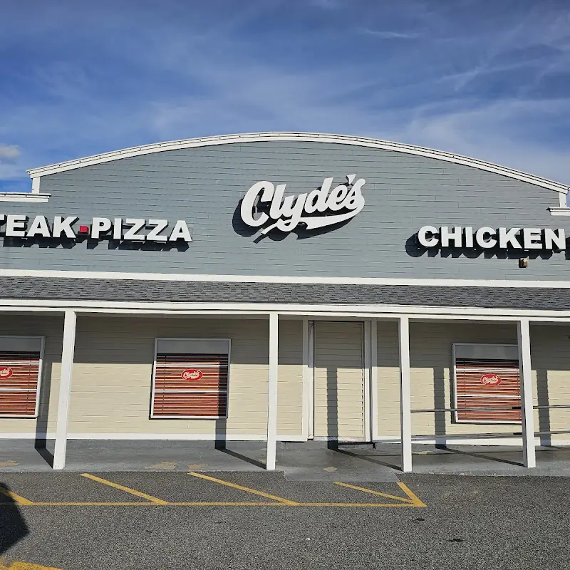 Clyde’s Grill and Bar