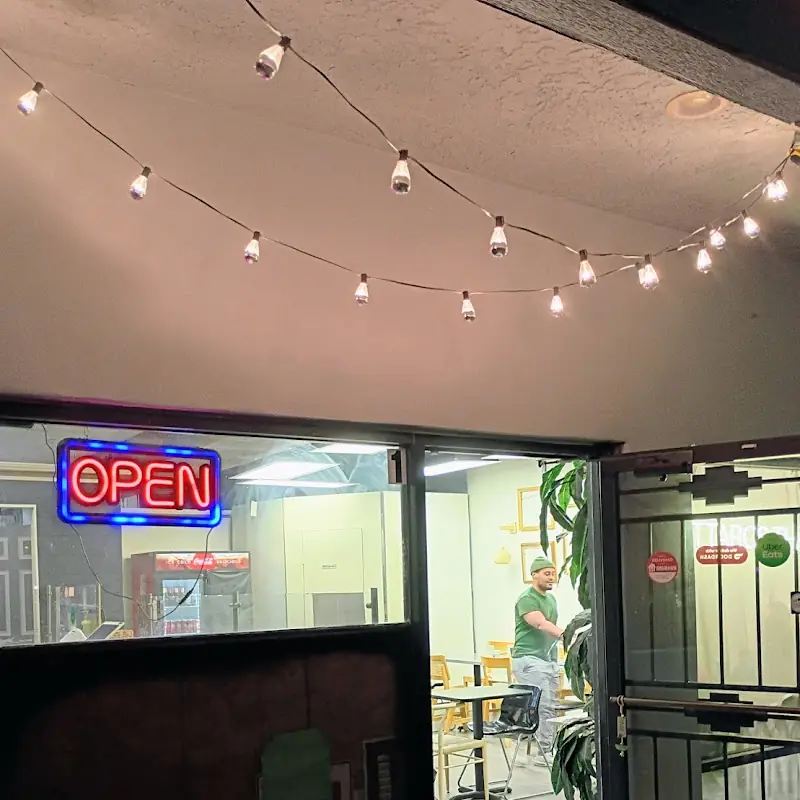 Attaros Thai