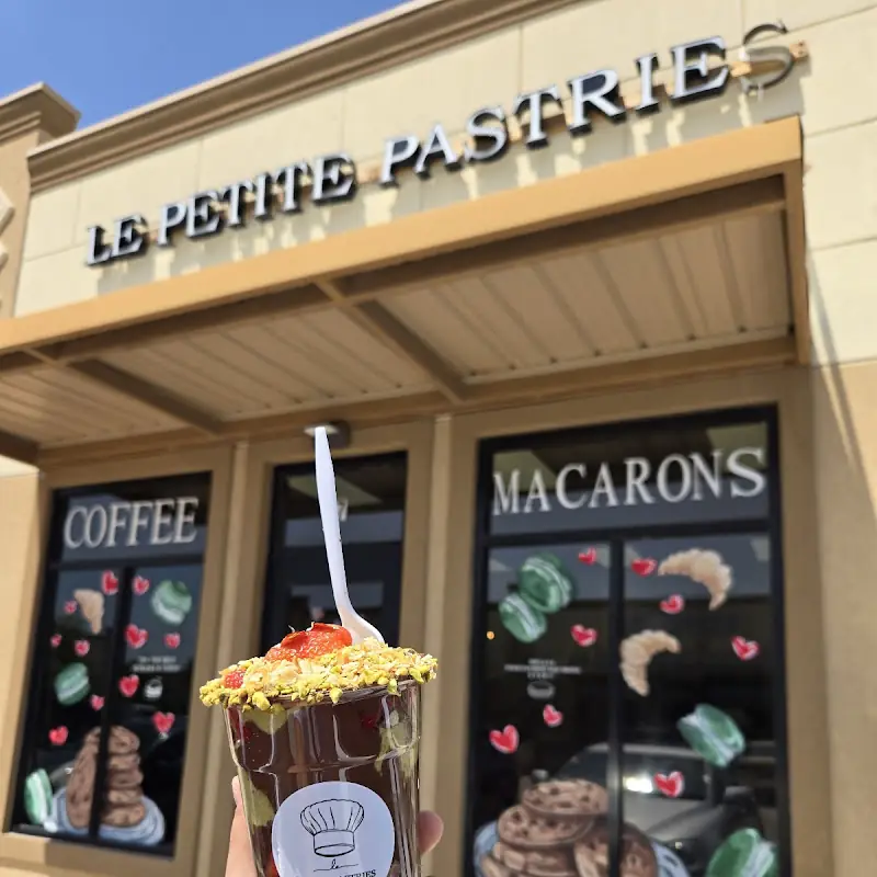 Le Petite Pastries
