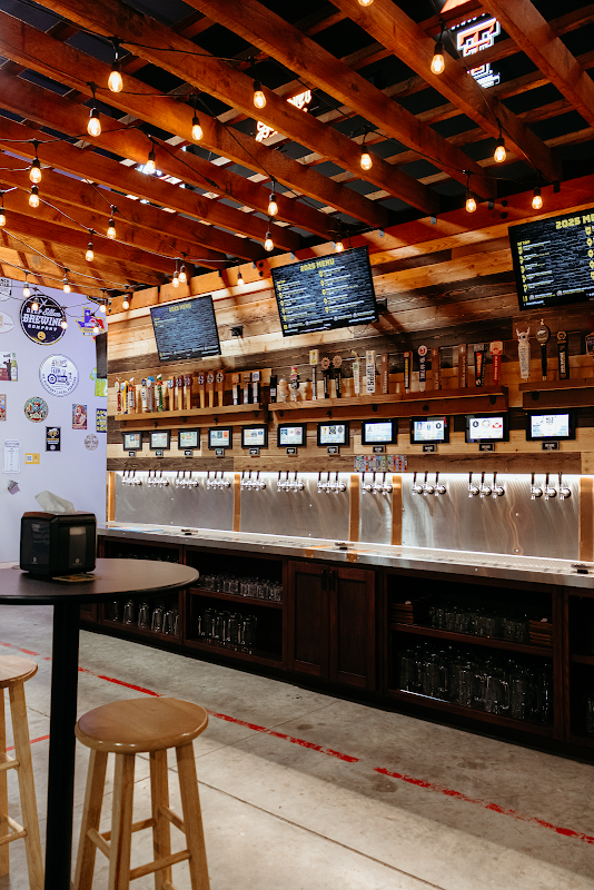 Grab Axxes Self-Pour Draft Haus & Eats