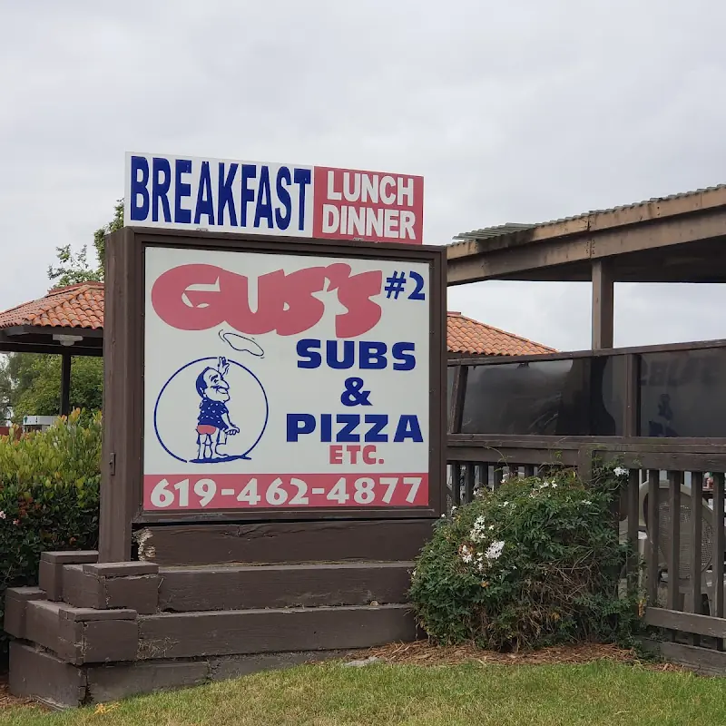 Gus's Subs & Pizza Place