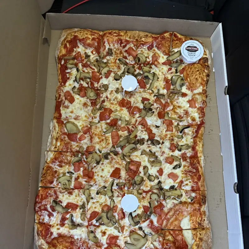 Momma Jo's Pizza