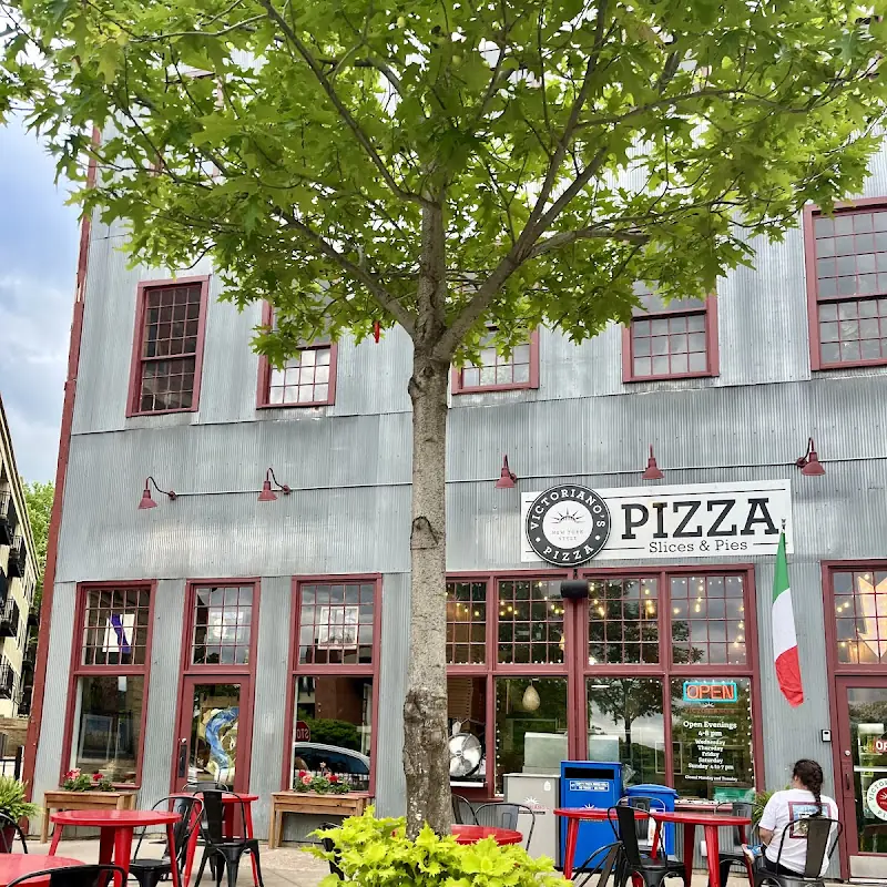 Victoriano's Pizza