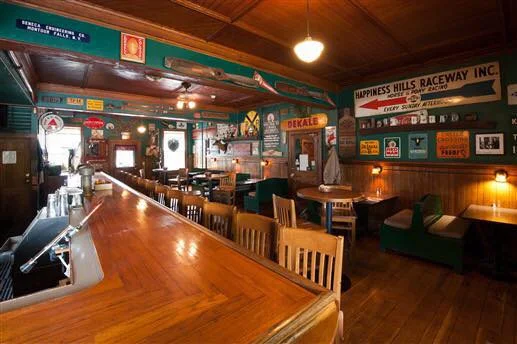 The Corner Pub at Rogues Harbor