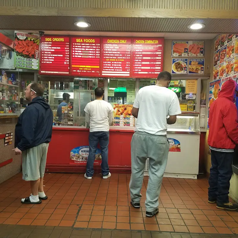 HFC family one(4 wings , 4 chicken tenders, 4 piece chicken , 1 banana pudding , 1 coleslaw, large order fries , 1 mac n cheese , 2 bread,2 liter soda drink, 1 cheese cake.)