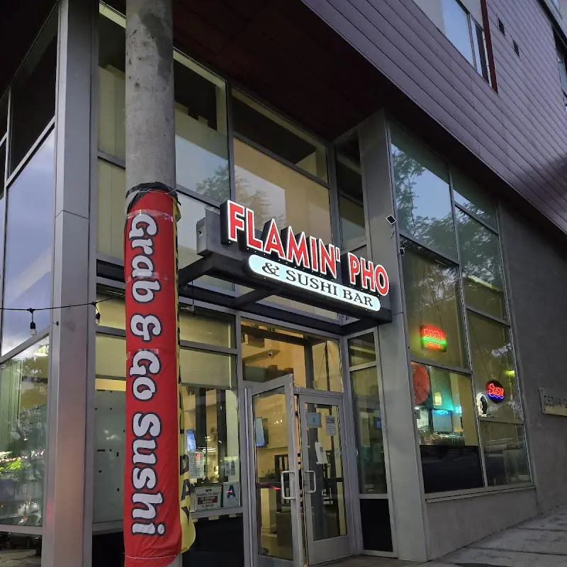 Flamin' Phó & Sushi Bar
