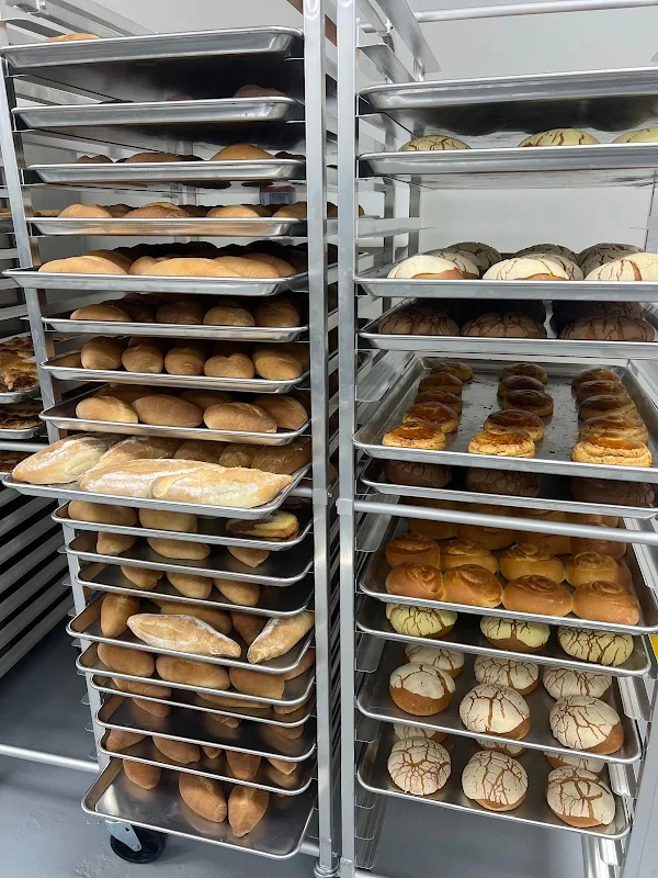 La Palma Bakery & Latino Market