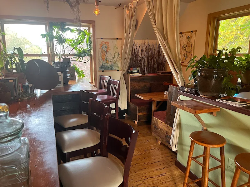 Nalu Kava Lounge Tea House
