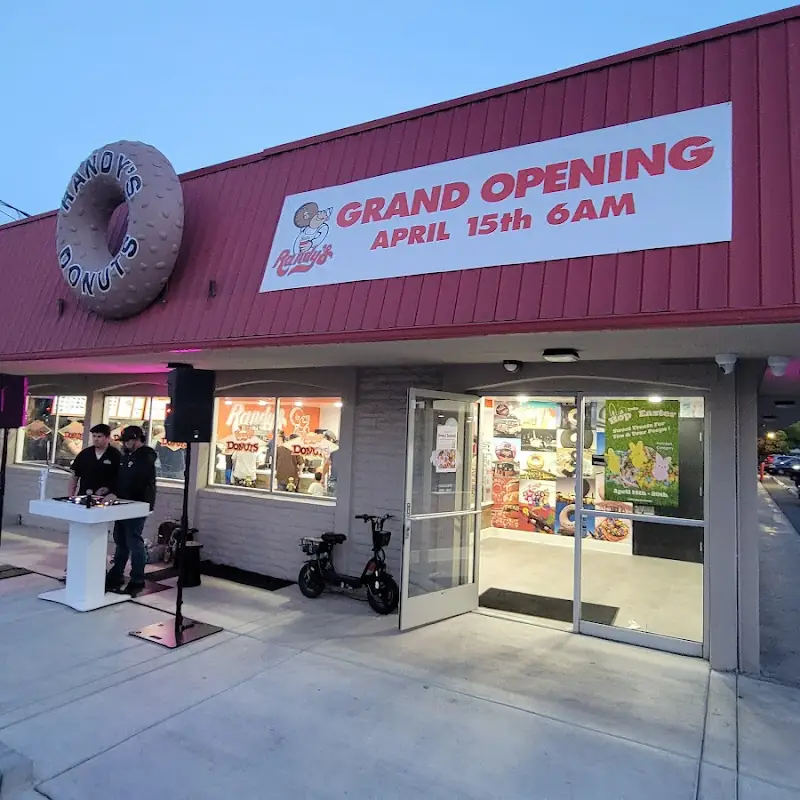 Randy's Donuts Fresno
