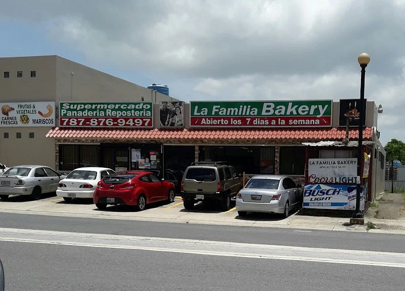 La Familia Bakery