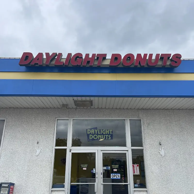 Daylight Donuts