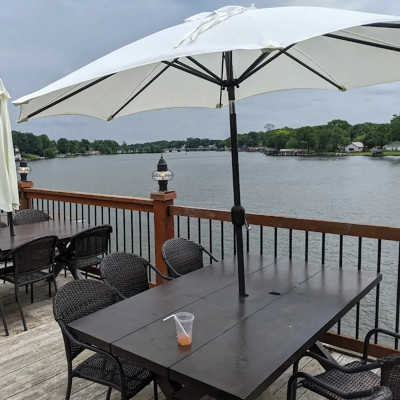 El Lago Taco & Tequila Bar