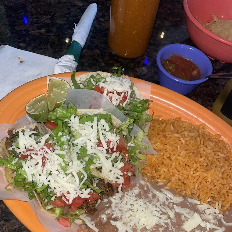 Enchiladas con Chile Verde / Enchiladas with Green Chili