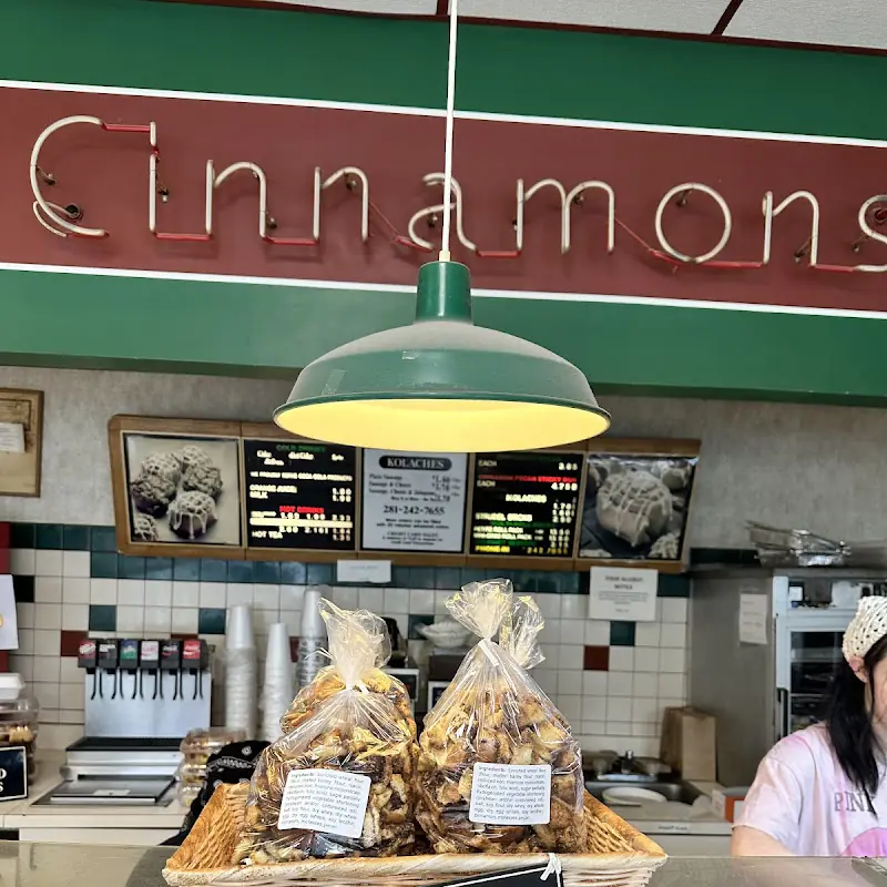 Cinnamon's Bakery