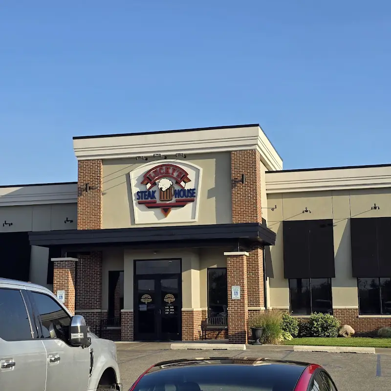Lucky's Steakhouse