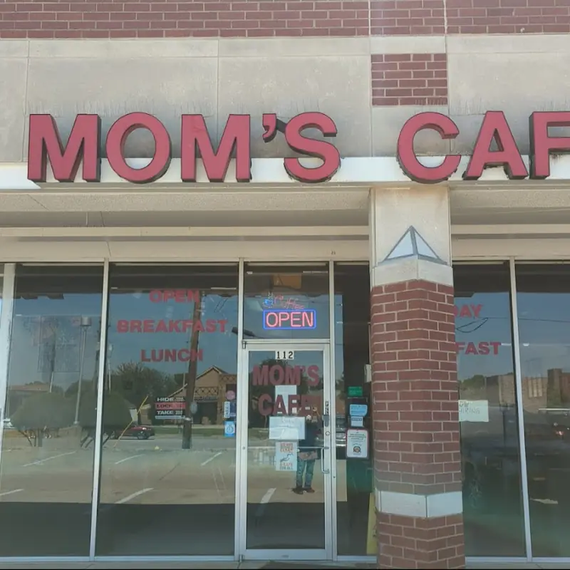 Mom's Cafe