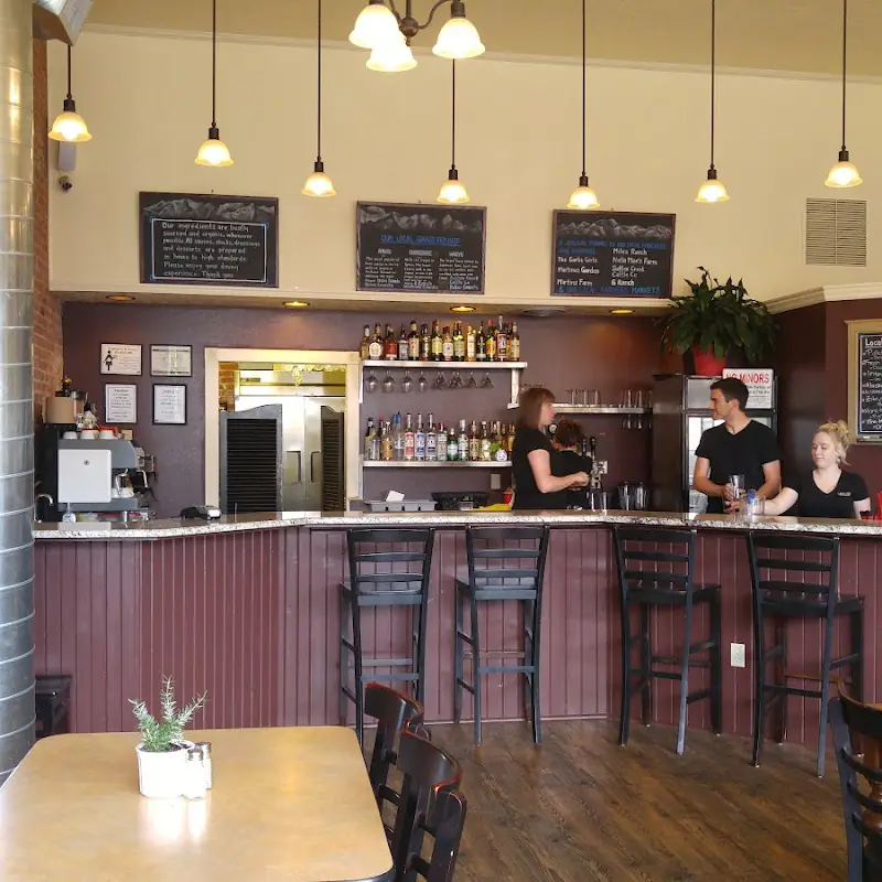 Latitude 45 Grille