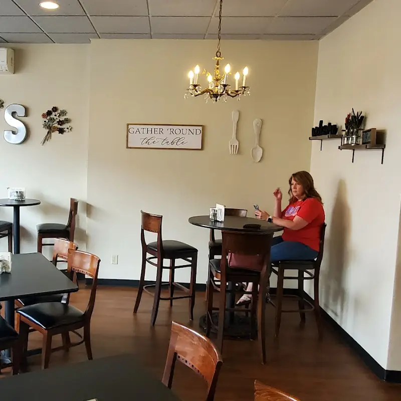 GiGi's