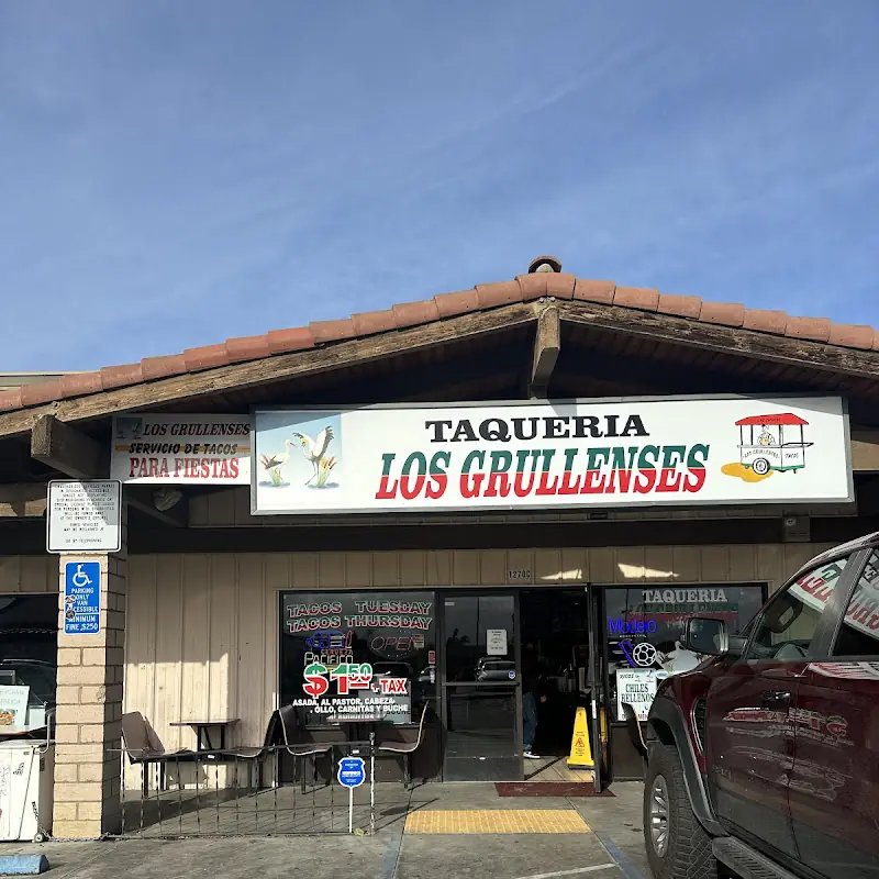 Los Grullenses Restaurant | Mexican