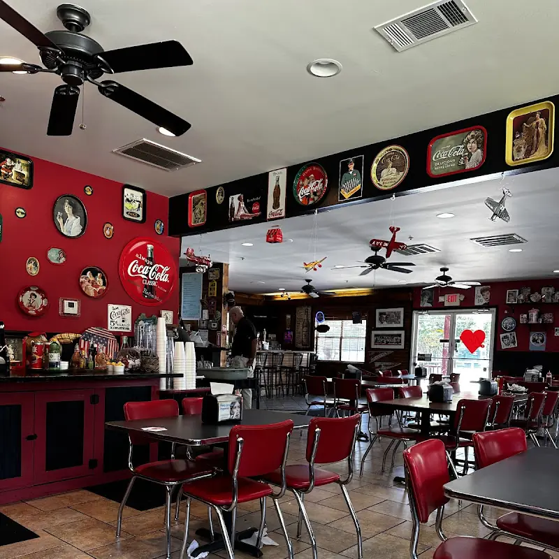 Lucy's Wings & Things