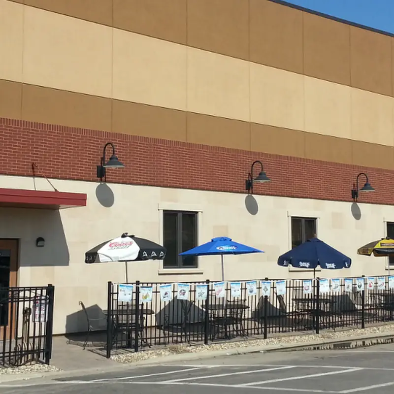 B & J Bar and Grill