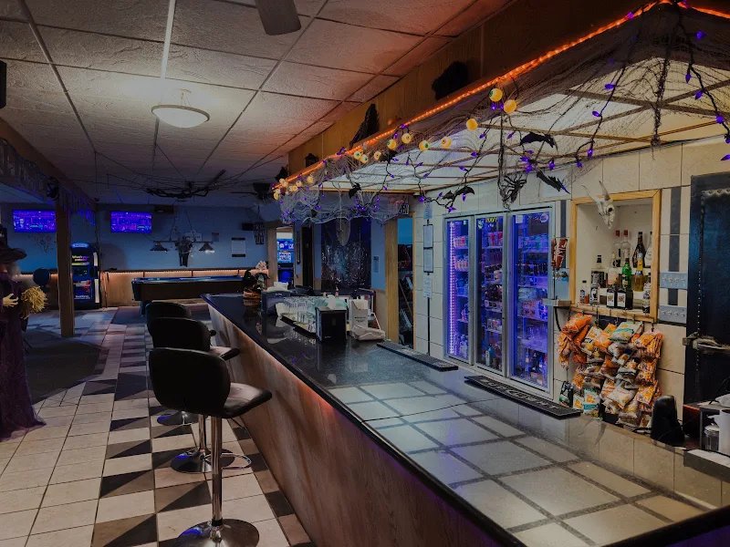 Trifon’s Pizza, Bar and Off Sale