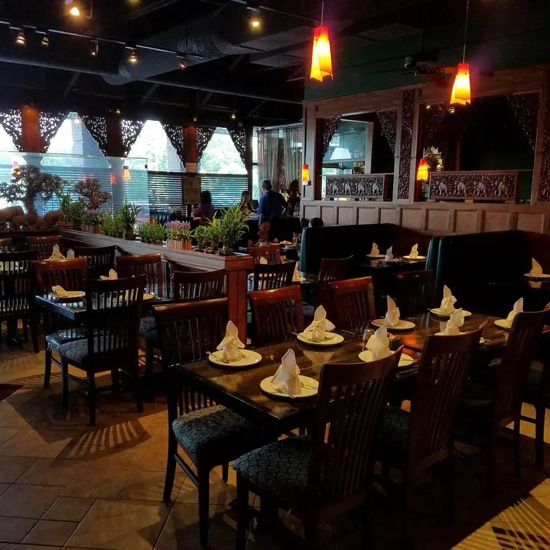 Thai House - Cotswold Village