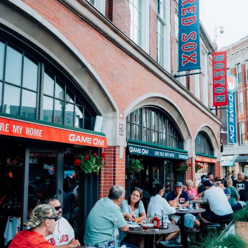 GARLIC PARMESAN WINGS