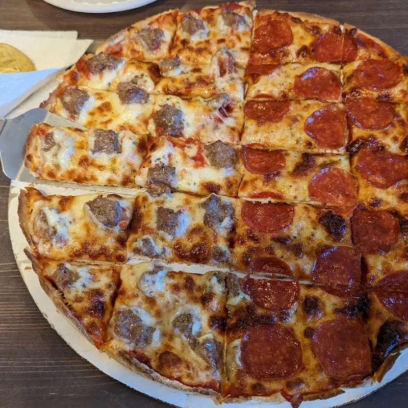 Chumly's Pizza