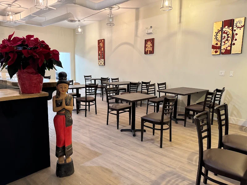 Tah Nam Thai Cuisine