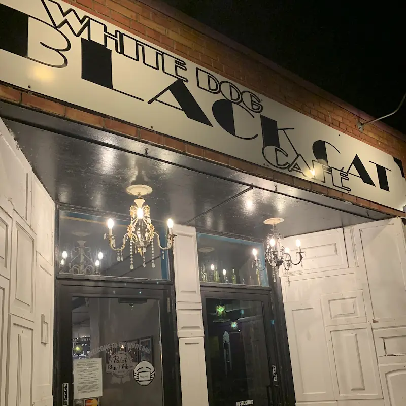White Dog, Local Green Bay Eatery