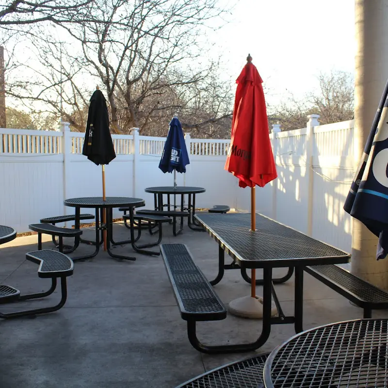 Sportscasters Bar & Grill