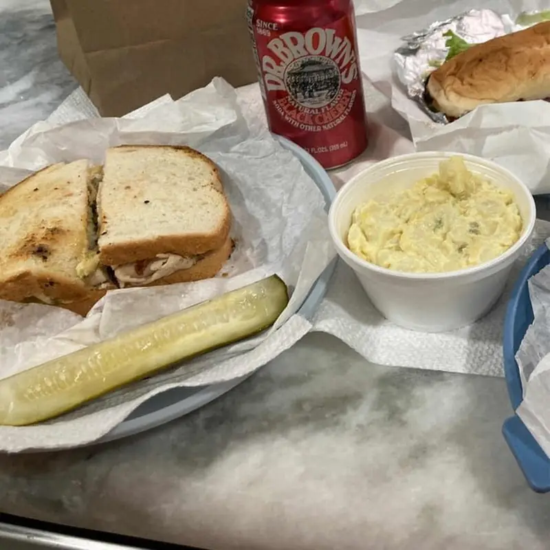 Danny's Deli Restaurant
