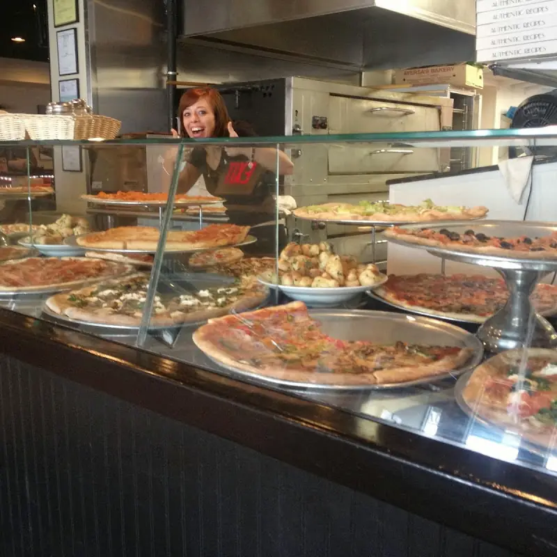 Dom's NY Style Pizzeria