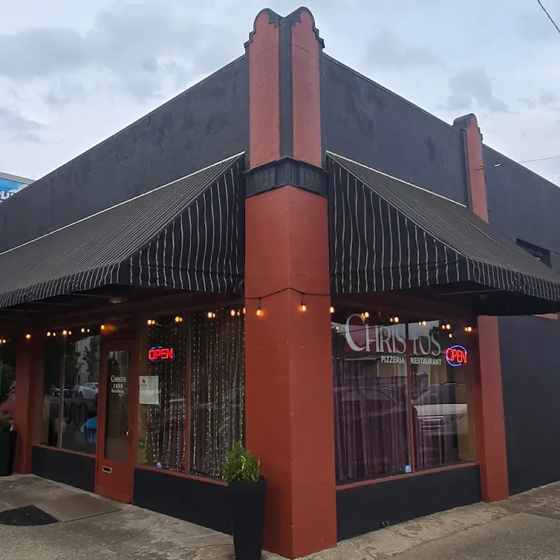 Christo's | Pizzeria & Lounge