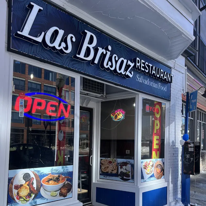 Las Brisaz Restaurant