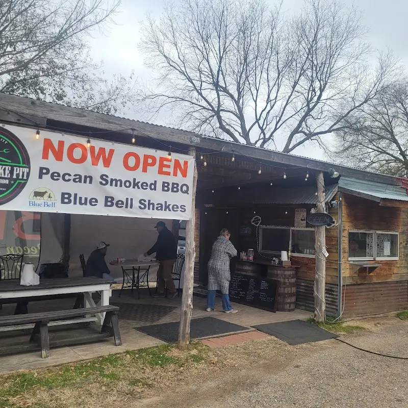 Dubbs Smoke Pit