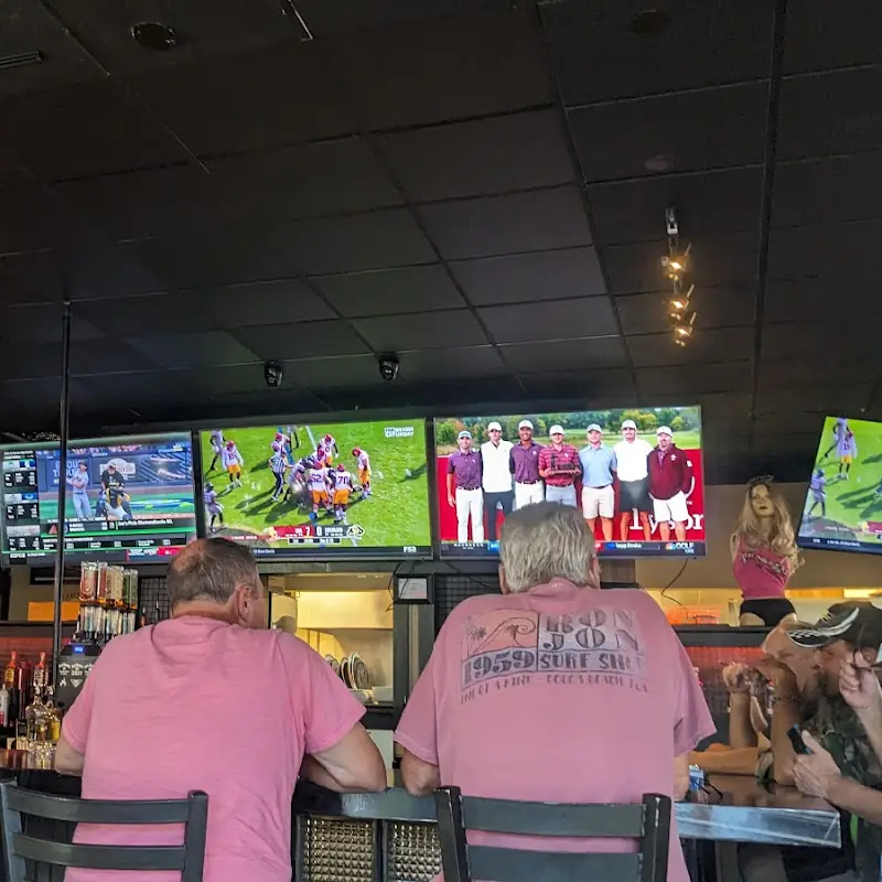B Squared Bar & Grill