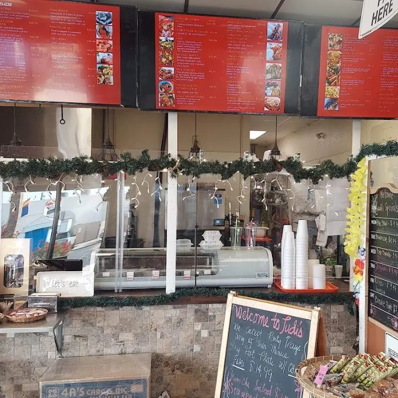 Ludi's Pacific Barbecue