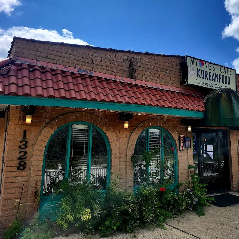 Yung's Cafe