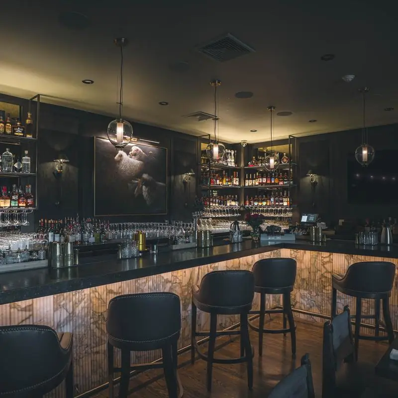 Raven Steakhouse and Lounge