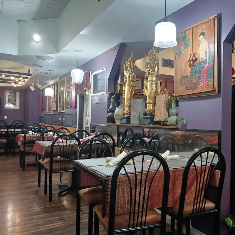 Ta-Khrai Thai Cafe